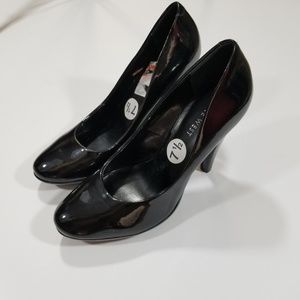 Nine West Black Patent Leather Heels 7.5